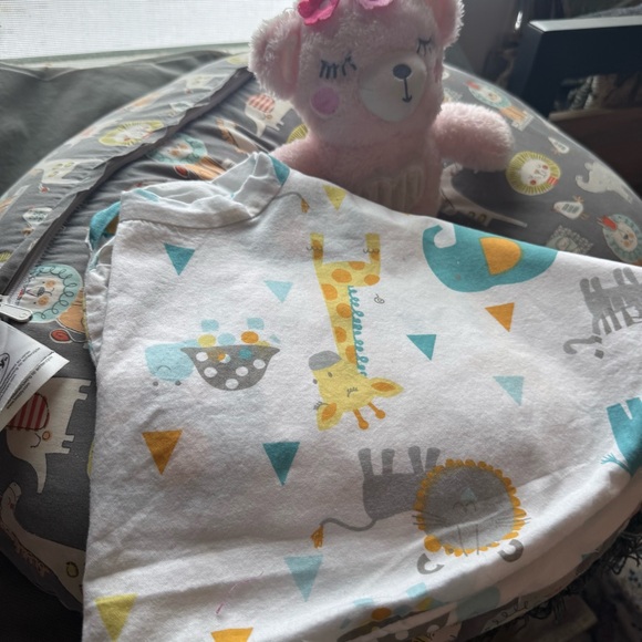 Boppy Nursing Pillow with Animal Design - Picture 4 of 4